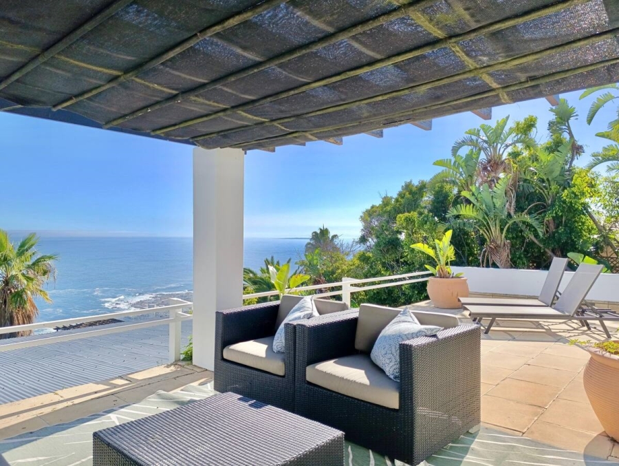 To Let 4 Bedroom Property for Rent in Bantry Bay Western Cape